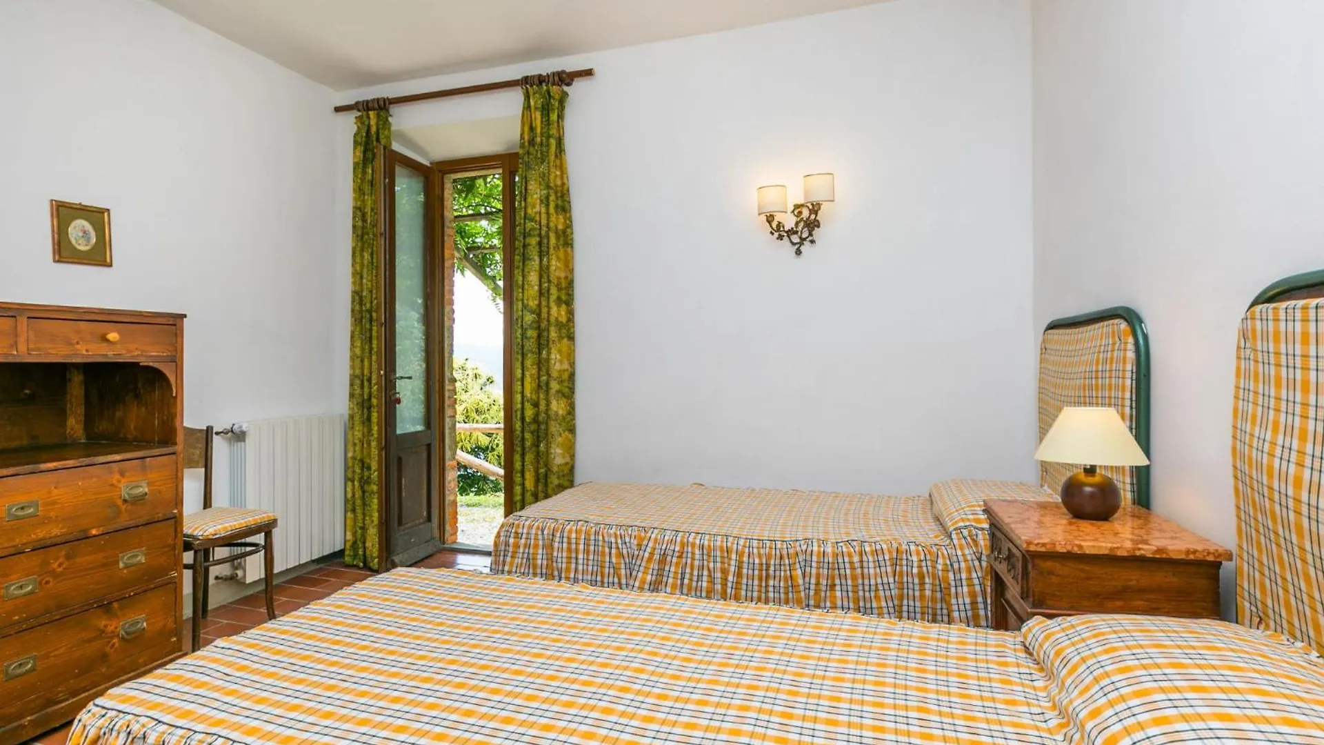 Apartment Podere Cima A Zano -Apt- Tinaia By Interhome Medicina