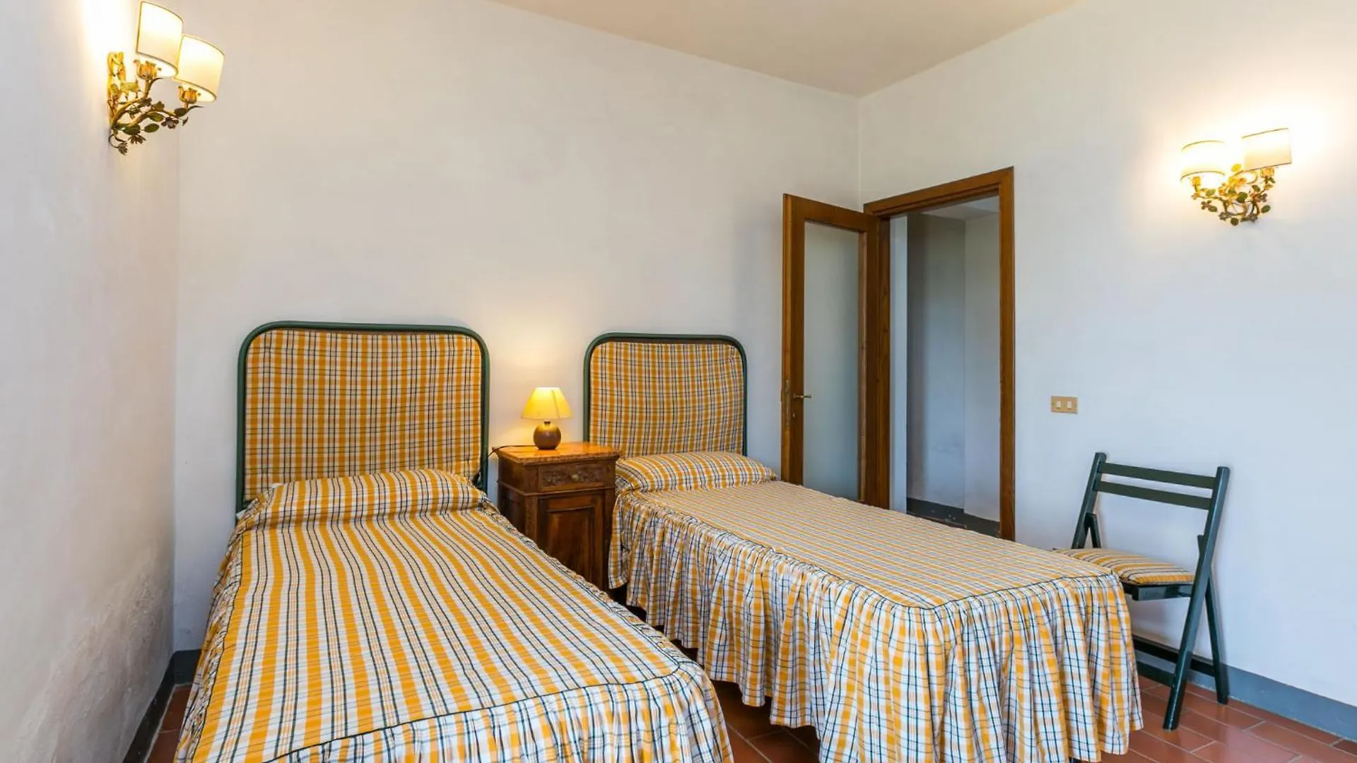 Apartment Podere Cima A Zano -Apt- Tinaia By Interhome Medicina
